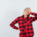 Біль у голові та туман в очах